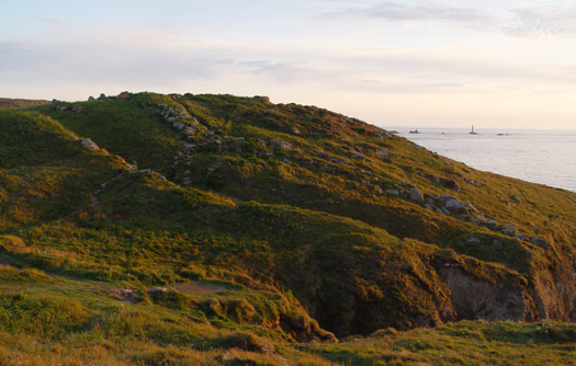 Maen Cliff Castle