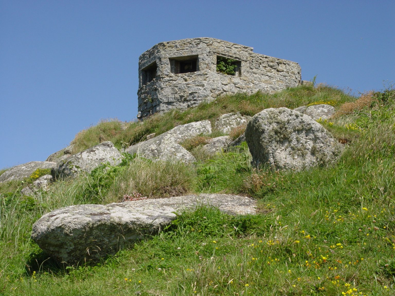 WW2 Pillbox Above Sennen Cove – Sennen Cove Cornwall